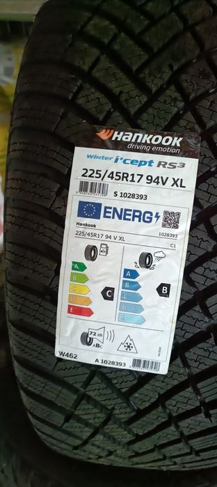 Vând anvelope iarna 225/45R17 94V XL