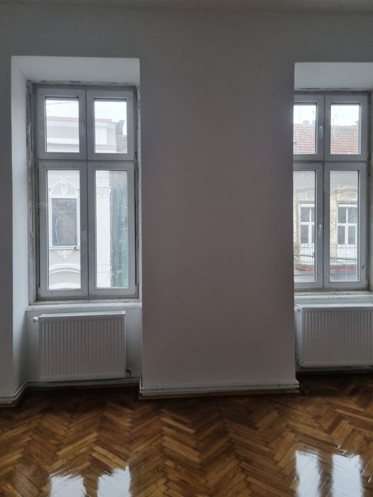 Vand urgent apartament ultracentral 3 camere