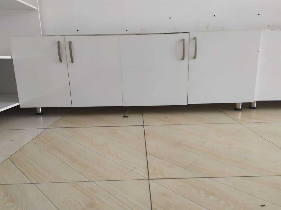 Dokon menbellari (Мебель для магазинов)