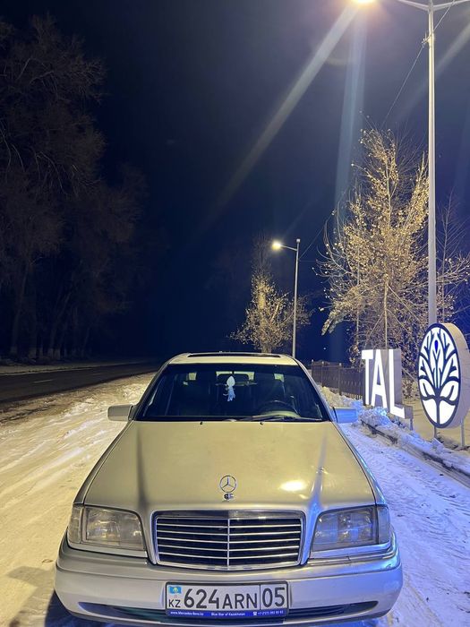 Mercedes-Benz W202 2.8