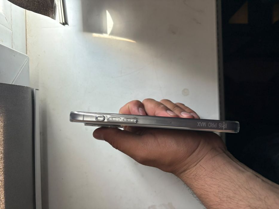 Продам iPhone 15 Pro Max 256 ГБ