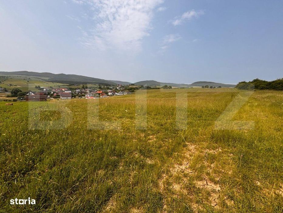Teren 900 mp Sigmir