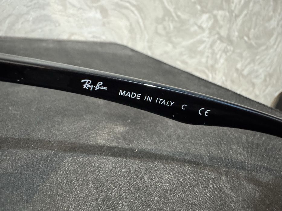 Очки Ray-Ban Scuderia Ferrari