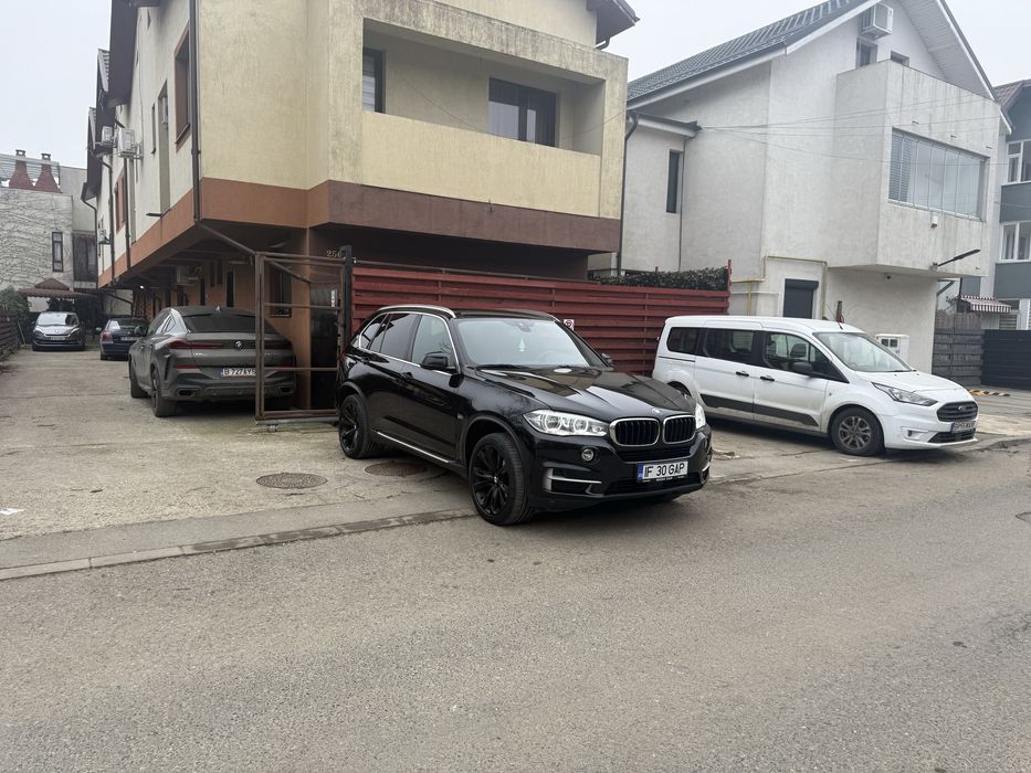 BMW X5 F15 xDrive 2.0d | 2016 | CarPlay | Volan M | TVA deductibil
