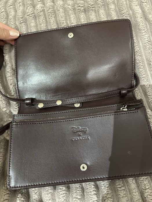 Disney × Coach — кожаная сумка-кроссбоди