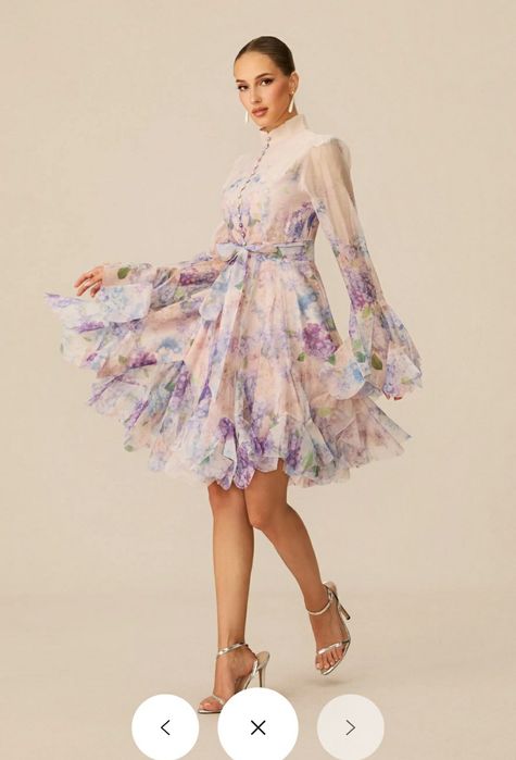 Rochie mini evazată cu imprimeu floral Lana
