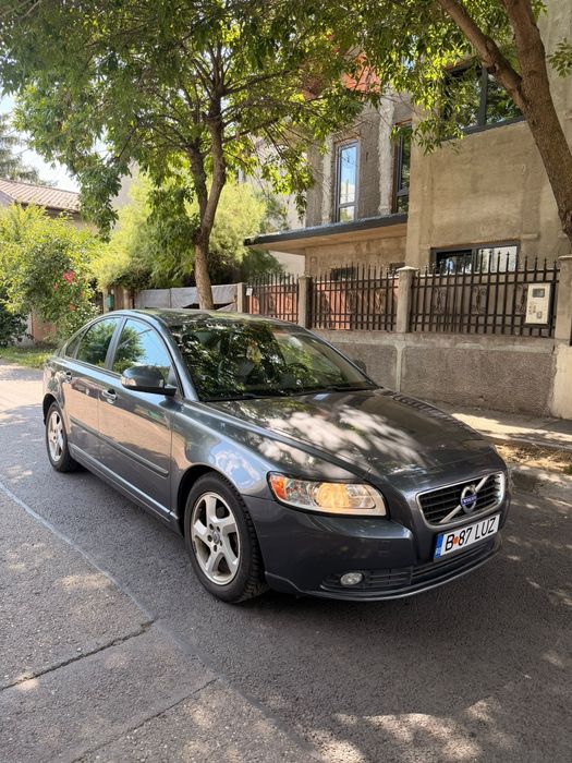 VOLVO S40