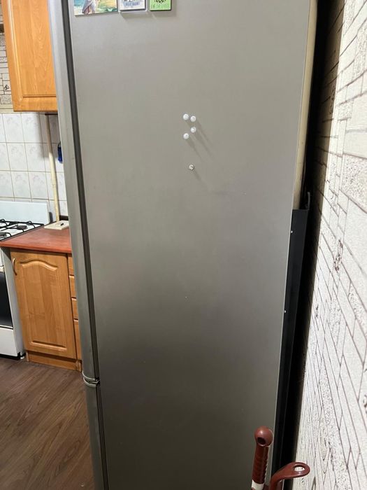 Indesit холодильник