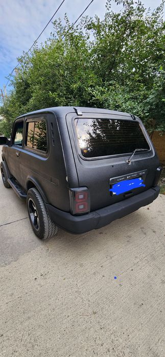 Niva 2121 сотилади