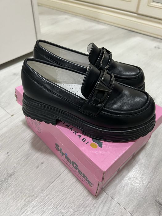 Туфли лоферы для девочик