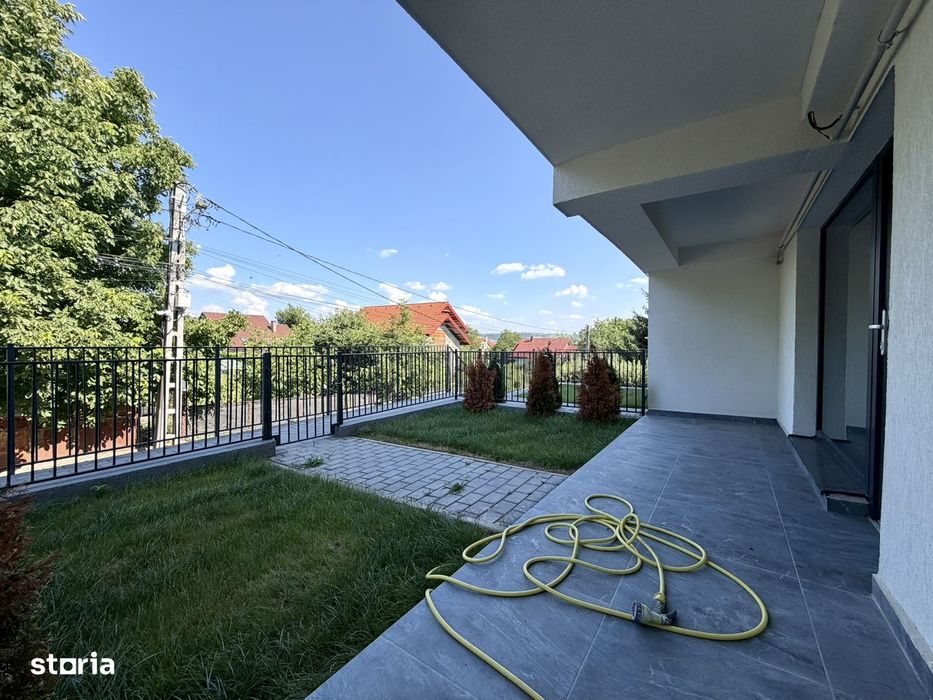 Ap 3 camere D 2 bai Parcare Curte/ Terasa Capat Pacurari