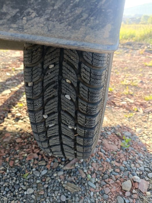 Vând remorca 750 kg