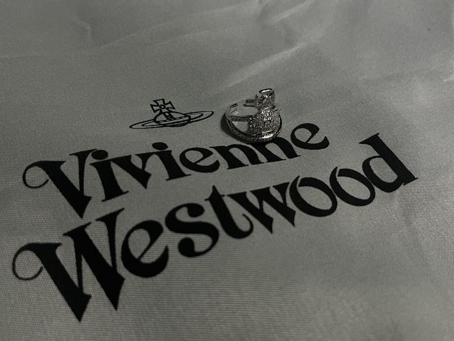 Inel Vivienne Westwood Iced Out