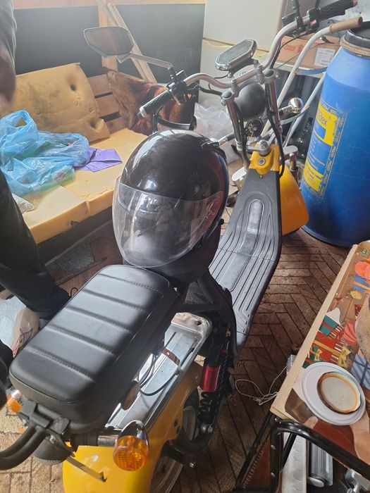 Moto scuter electric