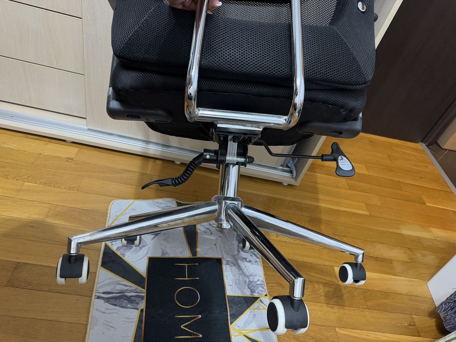 Scaun ergonomic birou