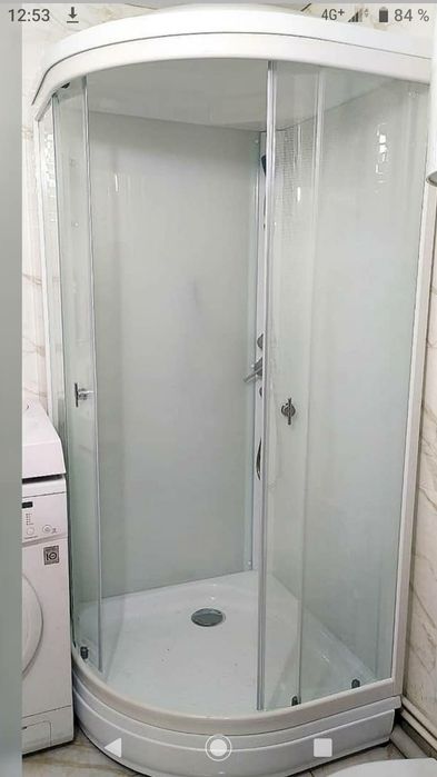 Душевые кабины в наличии