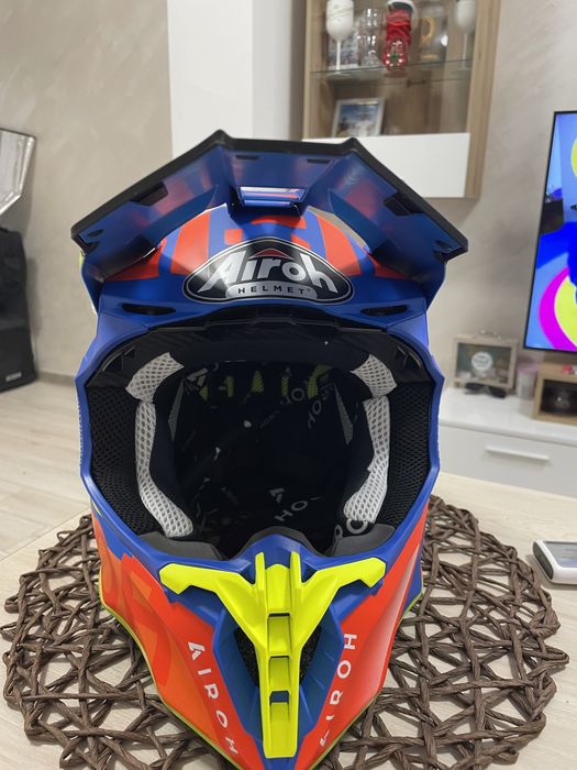 Каска Airoh/очила 100%
