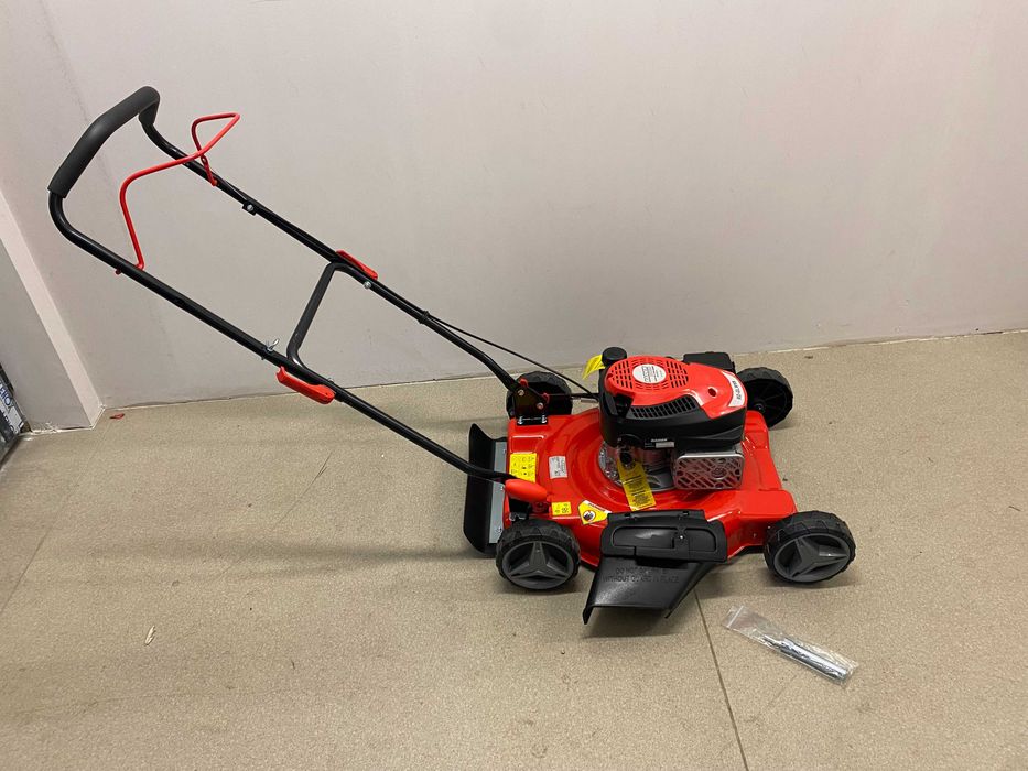 R20 Косачка безч. 40V 37cm 35L 6нива 2x2Ah 300m2 /Косачка бенз. 2.5kW