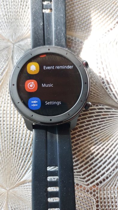 Продавам смарт часовник Amazfit GTR Lite 47mm