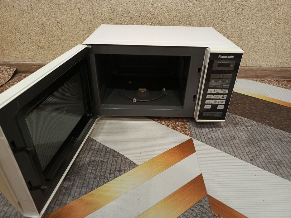 Микроволновка Panasonic
