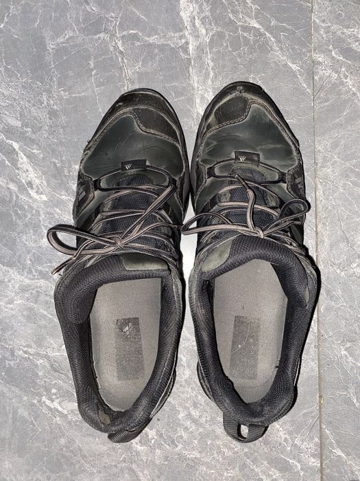 Продам кроссовок от Adidas original