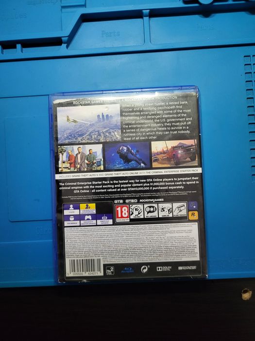 GTA V Premium Edition PS4

Defect (Pentru Carcasă / Colecţie)