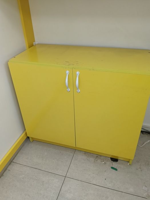 Продам тумбу недорого