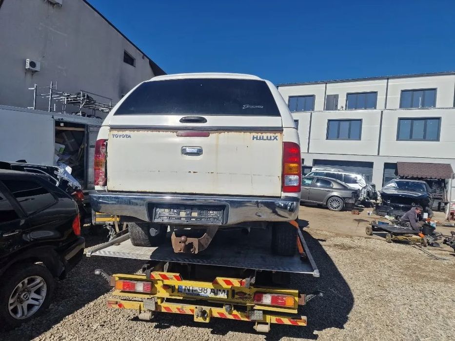 dezmembrez toyota hilux 3.0 1kd-ftv 126kw an 2009 euro 4 automata