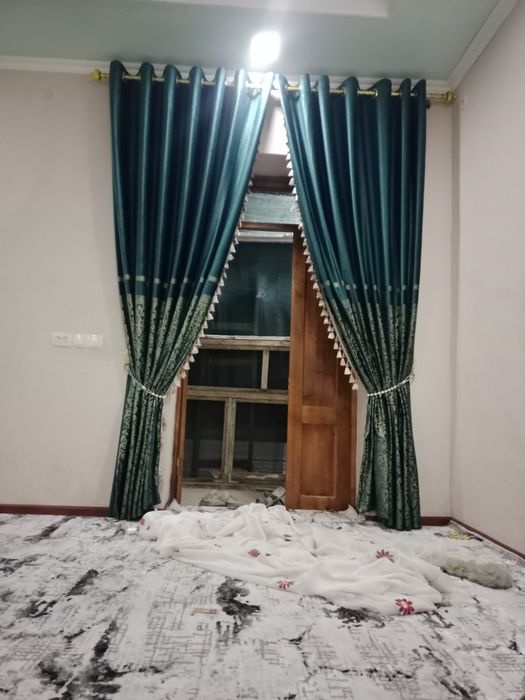 Ҳовли сотилади Азамат мфй да шеробод 2 кўчада