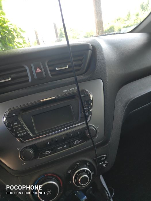 Автомобиль КИА РИО 2014 года