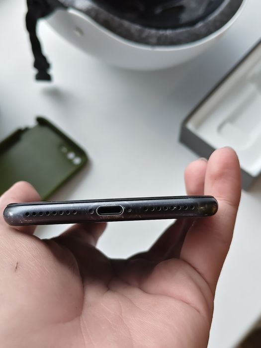 Срочно Iphone 8+ на 64гб