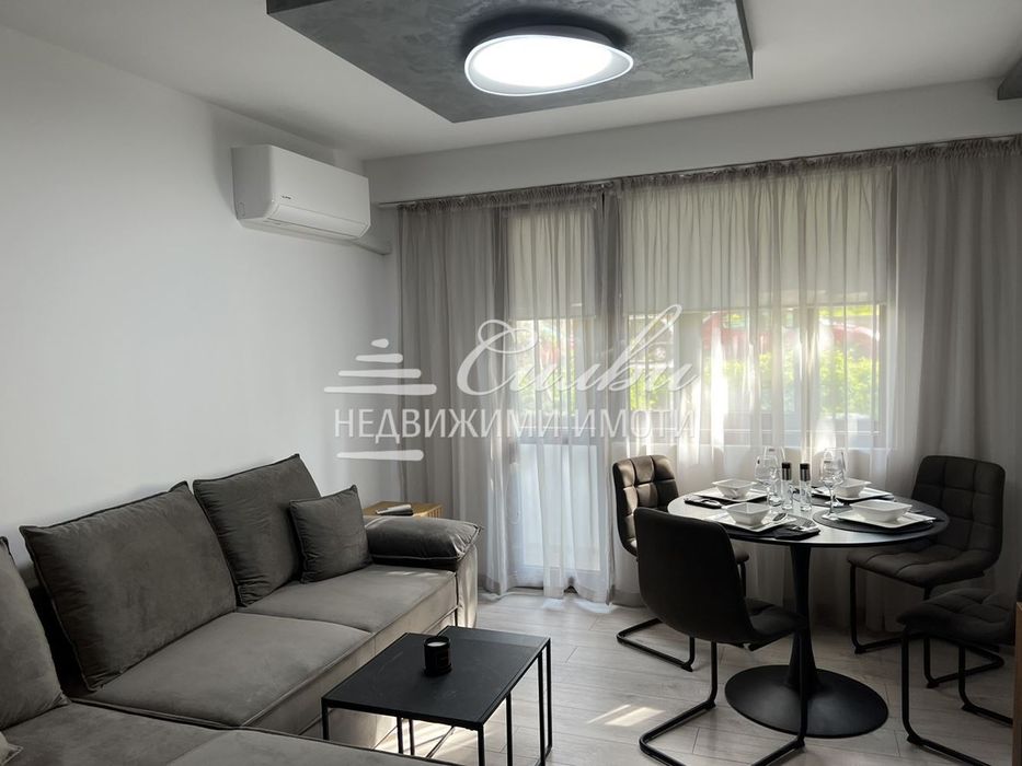 Дава се под наем Двустаен апартамент в Шумен, Боян Българанов 1 - 40 кв.м за 306 € - Снимка #1