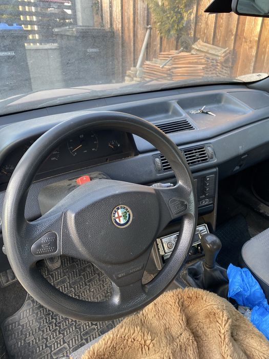 Alfa 155 accidentata