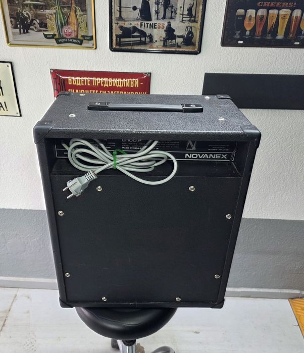 Novanex B100P Бас усилвател с говорител за китара-кубе