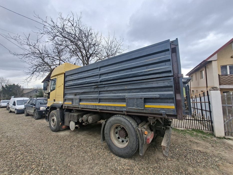 Vand/schimb, auto, utilaje agricole sau vite, oi