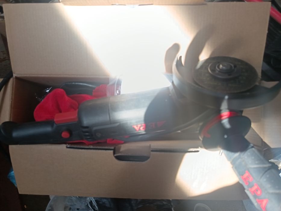 Болгарка новая скорость меняется