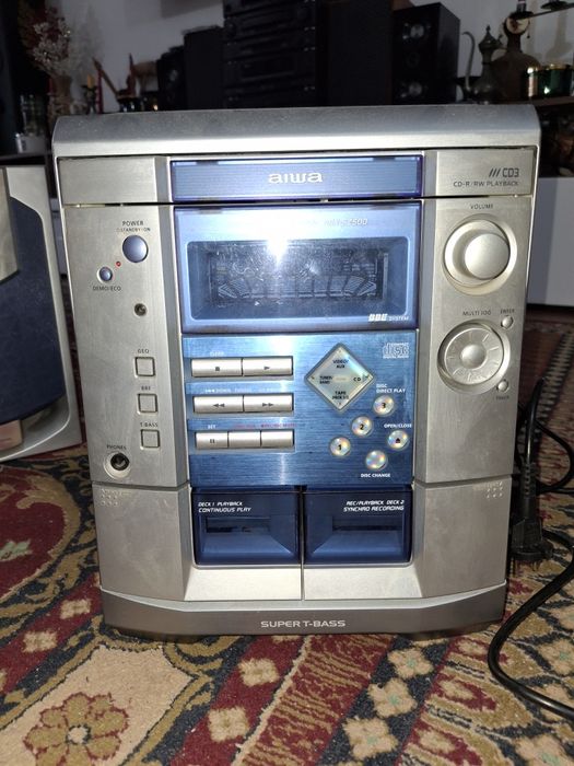 Combină Aiwa cu boxe