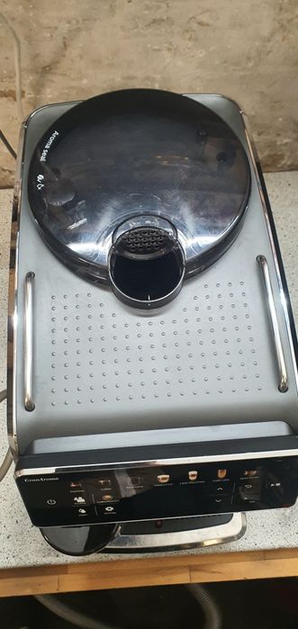 Продава се! Напълно автоматична кафемашина Saeco GranAroma