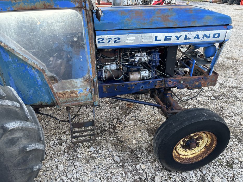 Tractor ford -leyland 70 cp