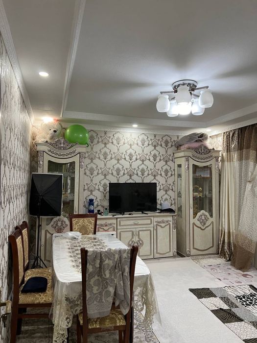 СРОЧНО продаётся квартира в поселке Улугбек