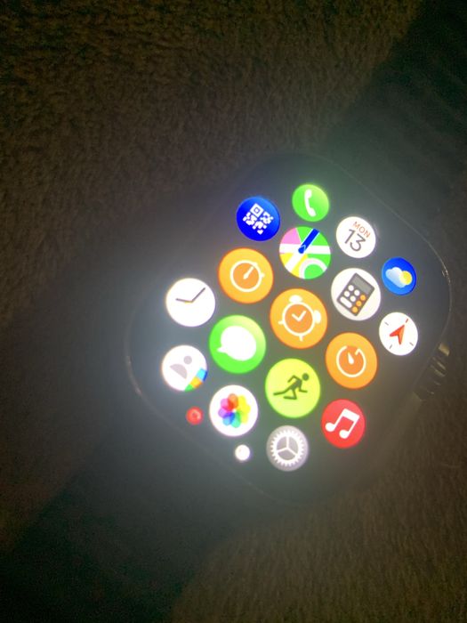 Iphone watch ultra 2 1.1 cu originalul