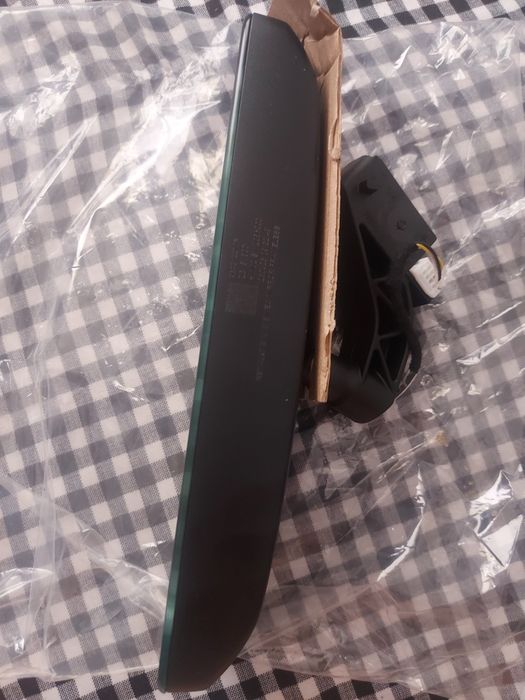 Oglinda retrovizoare electrocroma