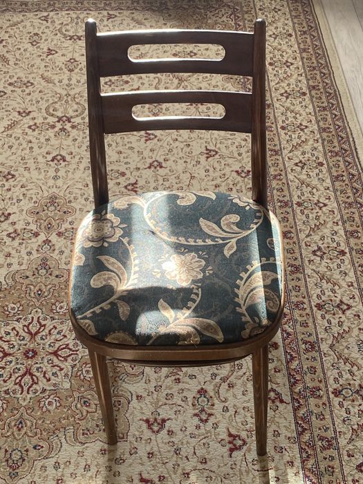 Продам стулья дешево