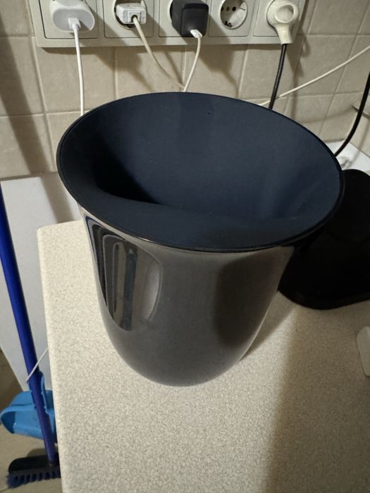 Incarcator witeless cu sterilizare UV marca Lexon