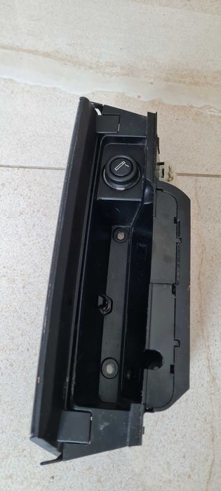 Екран/Жабка/Пепелник/кознола-бутони/задна конзола клим. BMW f01