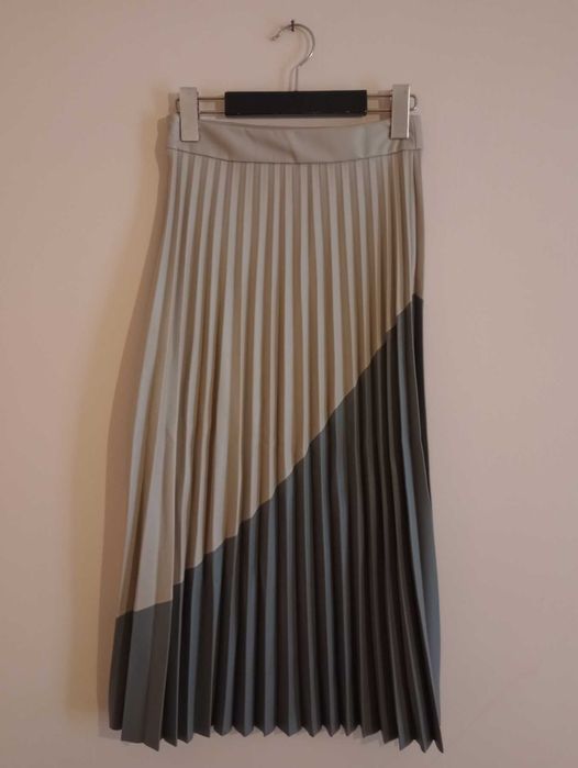 Дамска  пола RESERVED