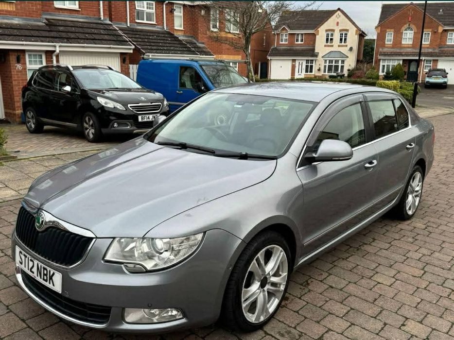 Dezmembrez Skoda superb 2