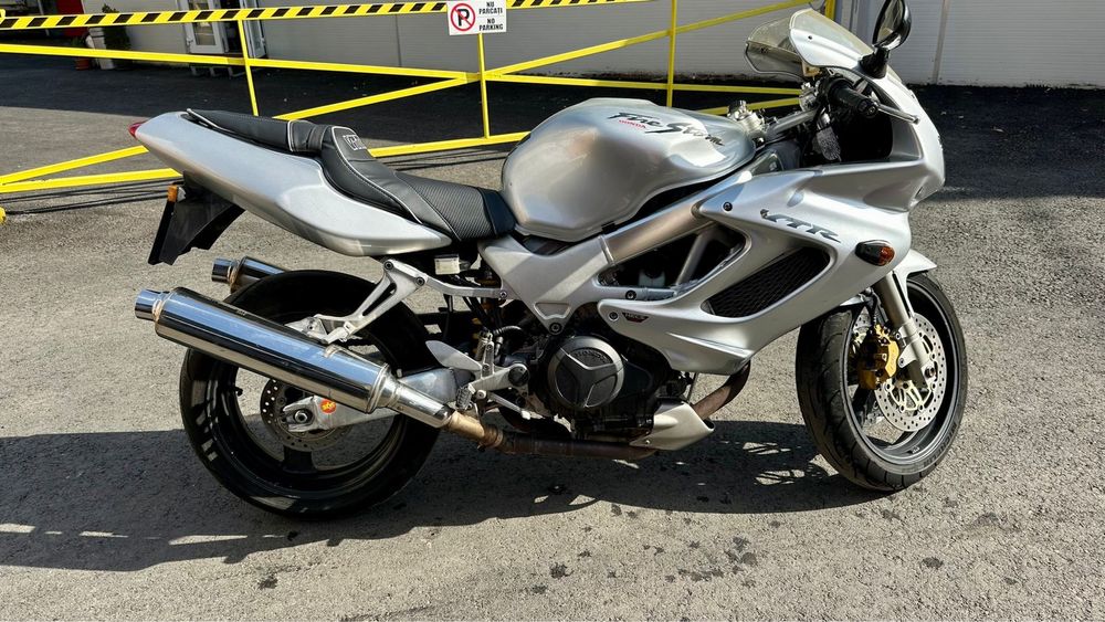 Honda VTR1000FW FireStorm