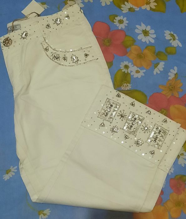 Женские   джинсы   .