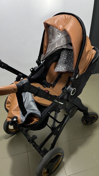 Продам коляску с рождения